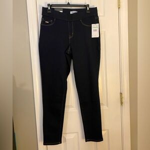 Women’s size 8 Nine West pull on jegging